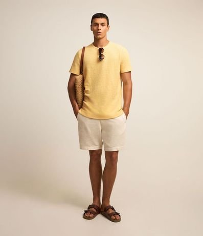 Remera Regular en Media Malla con Textura Diferenciada 2