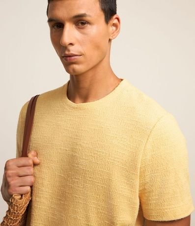 Remera Regular en Media Malla con Textura Diferenciada 3