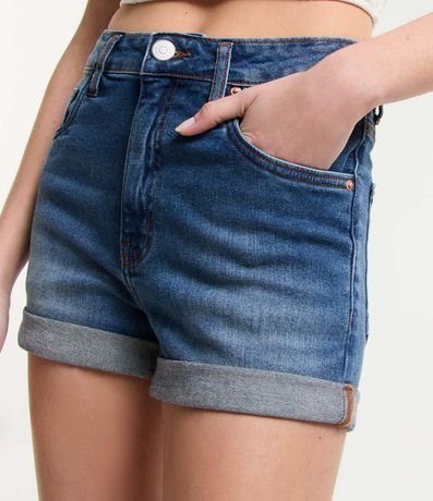 Short Hot Pants Cintura Alta en Jeans con Bajo Plegado 2