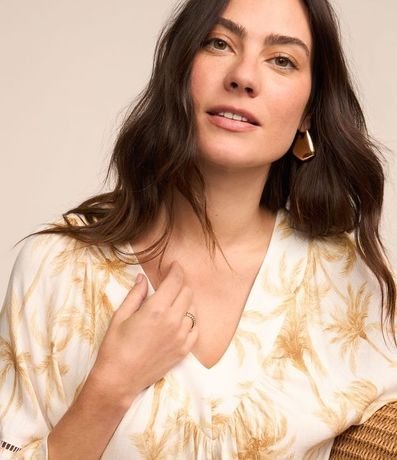 Blusa en Viscosa con Detalle Entremedios en la Manga 3