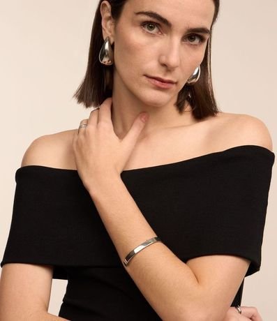 Blusa Hombro a Hombro en Rib con Escote Plegado 3