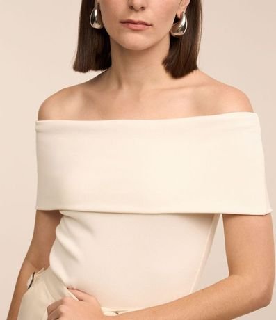 Blusa Hombro a Hombro en Rib con Escote Plegado 4