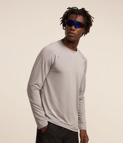 Remera Deportiva en Tecnologia Dry y Mangas Raglán
