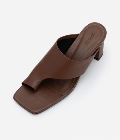 Sandalia en Cuero con Tacón Bloque 4