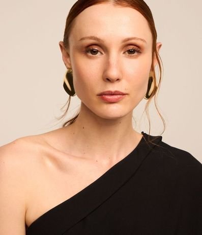 Blusa Hombro Solo en Crepé con Escote Degagê 5