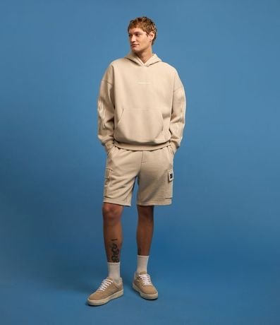 Bermuda en Tela French Terry con Bolsillo Cargo 5