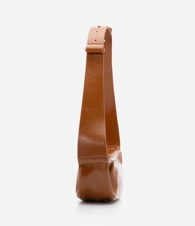 Bolso Shoulder Mediana Desestructurada y con Alça Gruesa 2