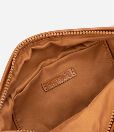 Bolso Shoulder Mediana Desestructurada y con Alça Gruesa 4