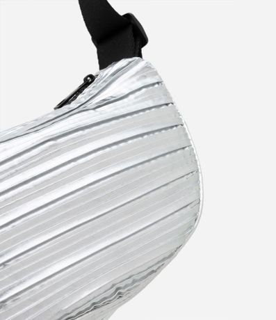 Bolso Media Luna Mediana Metalizada con Correa de Gross 2