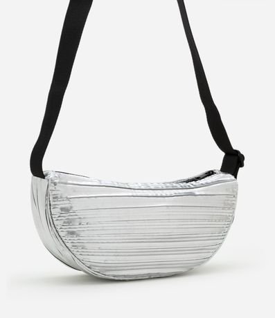 Bolso Media Luna Mediana Metalizada con Correa de Gross 3