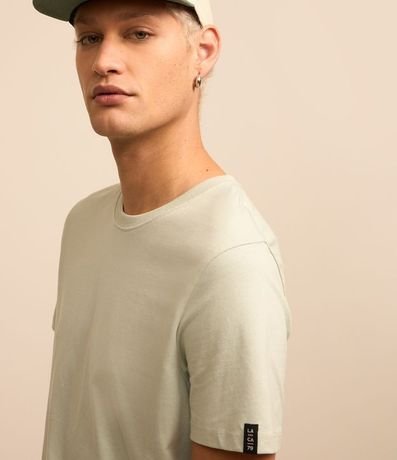 Remera Comfort Básica en Media Malla con Textura y Manga Corta 3