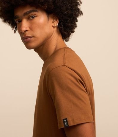 Remera Comfort Básica en Media Malla con Textura y Manga Corta 3