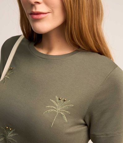 Blusa en Viscosa con Bordados de Cocoteros 2