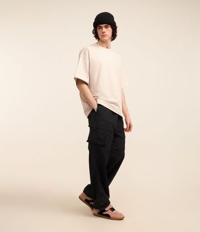 Pantalón Paper Touch Vira Bermuda con Puxador en la Parte Baja