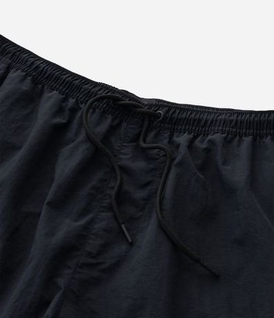 Pantalón Paper Touch Vira Bermuda con Puxador en la Parte Baja 11