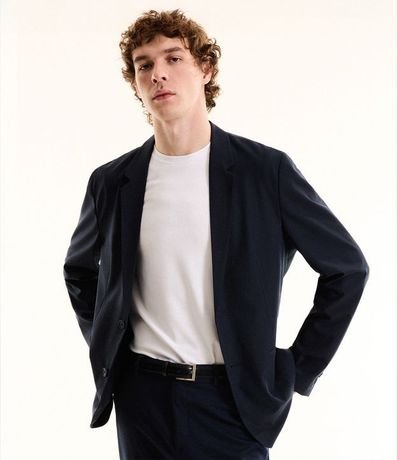 Remera Slim Maquinetada con Cuello Redondo