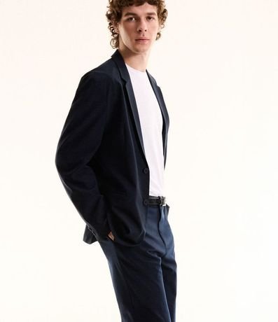 Remera Slim Maquinetada con Cuello Redondo 2