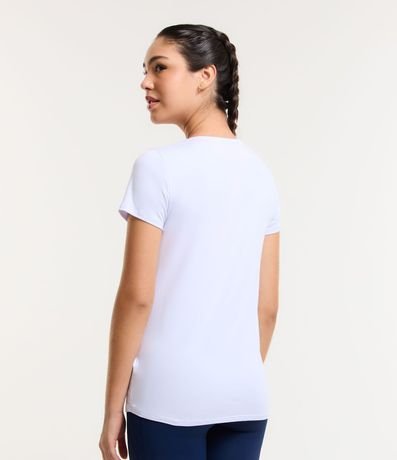 Remera Deportiva en Viscosa con Lettering No Distractions Today 3