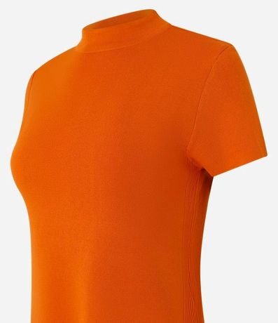 Blusa en Punto con Cuello Alto 2