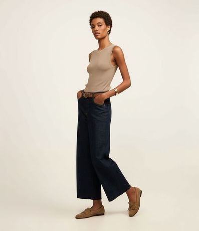 Blusa sin Manga en Punto Canelado con Cuello Redondo 4