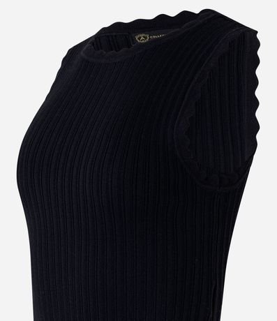 Blusa sin Manga en Punto Acanalado con Detalle Ondulado 7