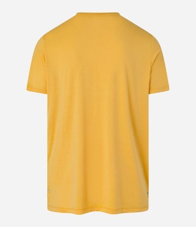 Remera Deportiva en Tecnologia Dry con Estampa Lettering 6