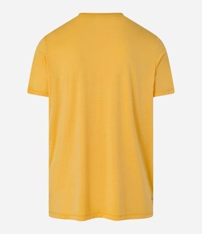 Remera Deportiva en Tecnologia Dry con Estampa Lettering 7