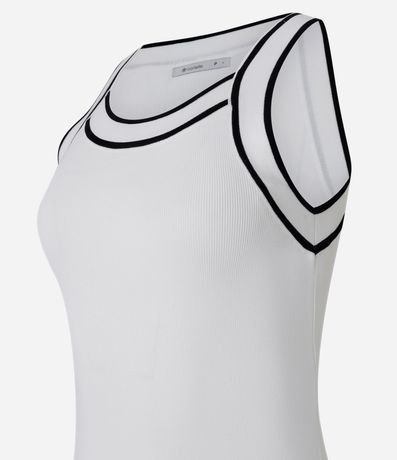 Blusa Manga Corta en Tricot  con Cuello Careca y Detalles Contrastantes 2