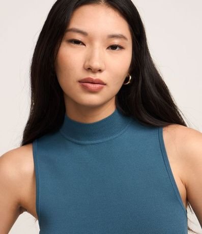 Blusa en Punto Leve con Cuello y Textura Acanalada 4