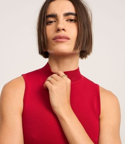 Blusa en Punto Leve con Cuello y Textura Acanalada 3