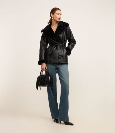 Blazer en PU con Cinturón con Hebilla y Pelos en el cuello y Puño 2