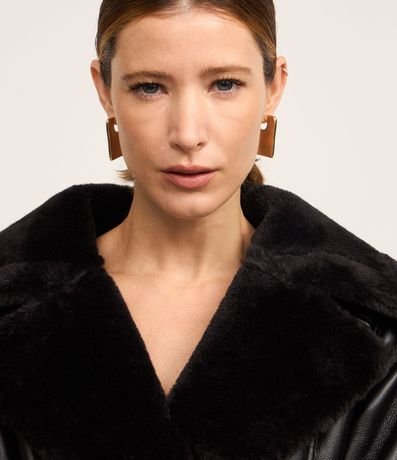 Blazer en PU con Cinturón con Hebilla y Pelos en el cuello y Puño 5