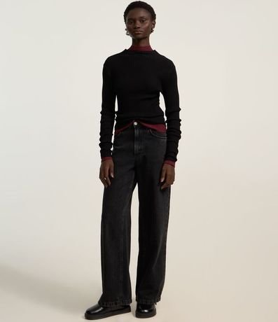 Blusa en Punto con Cuello Alto 2