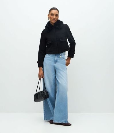 Saco en Polivelour con Pelos en el Cuello y Bolsillos Cargo 2