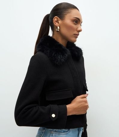 Saco en Polivelour con Pelos en el Cuello y Bolsillos Cargo 4