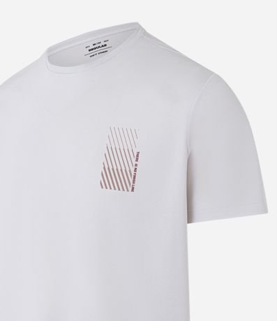 Remera Deportiva en Tecnoligia Dry con Estampa Geométrica 6
