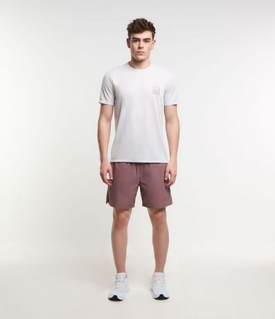 Remera Deportiva en Tecnoligia Dry con Estampa Geométrica 3