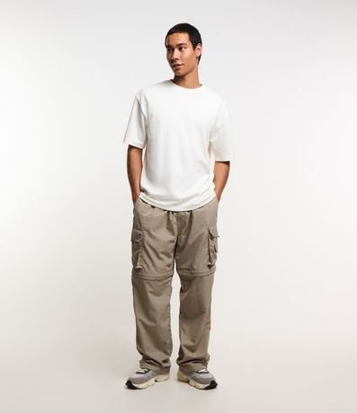 Pantalón Paper Touch Vira Bermuda con Puxador en la Parte Baja