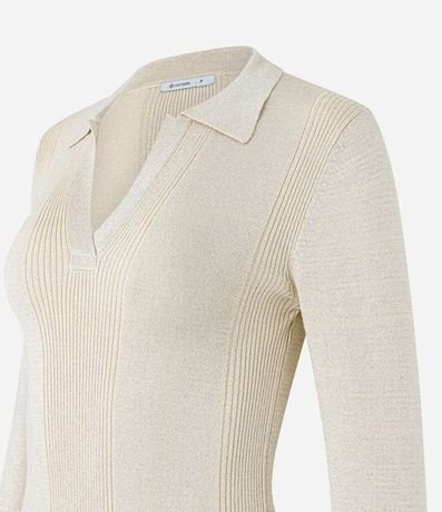 Blusa en Viscosa con Cuello V y Solapa 8