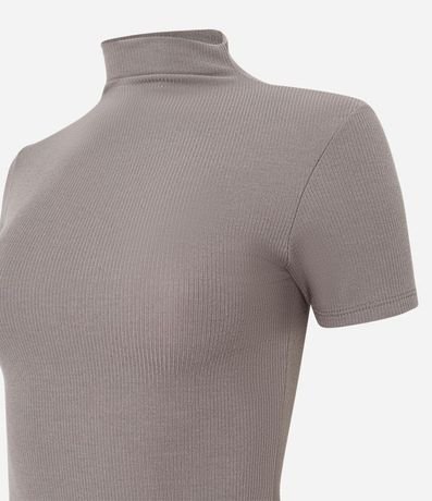 Blusa en Rib con Cuello Alto 4