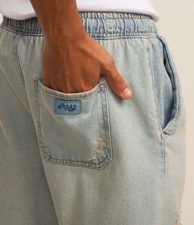 Bermuda Jeans con Cintura Elástica Bolsillos y Tag Aplicado 4