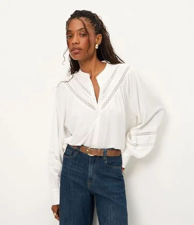 Camisa Boho en Viscosa con Cuello Padre y Detalle de Entremedios 1