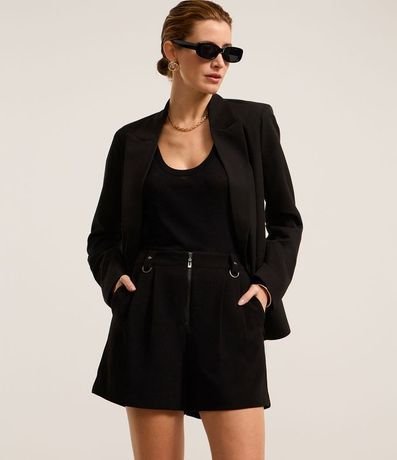 Short Cintura Alta Sastre con Pliegues y Hebillas 2