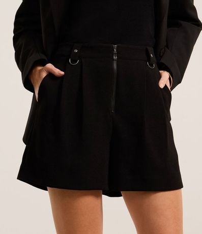 Short Cintura Alta Sastre con Pliegues y Hebillas 3