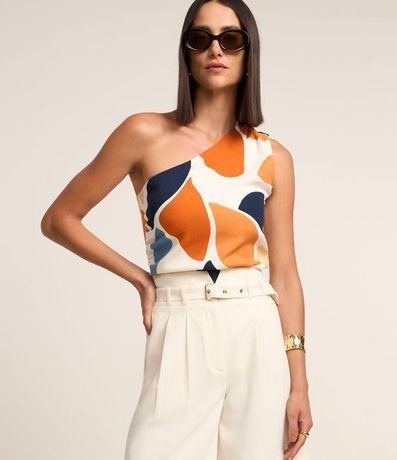 Bermuda Clochard Reto con Cintura Alta en Sastrería y Cinturón 3