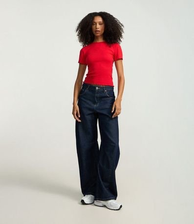 Blusa en Viscosa Texturizada y con Bajo Ondulado 2