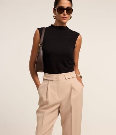 Pantalón Carrot Sastrería con Bajo Italiana y Detalle de Solapa 2