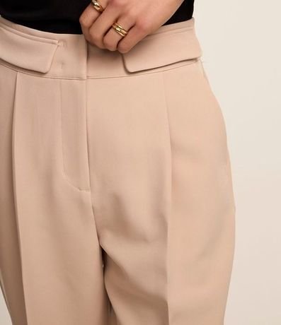 Pantalón Carrot Sastrería con Bajo Italiana y Detalle de Solapa 4