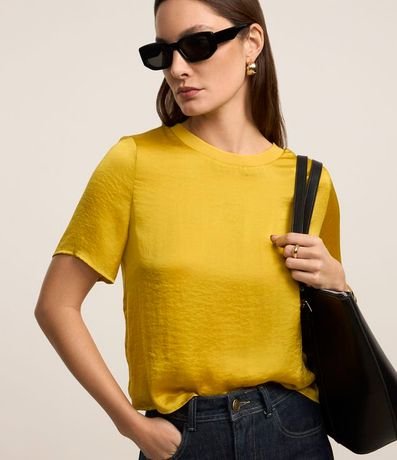 Blusa Satinada con Cuello en Rib