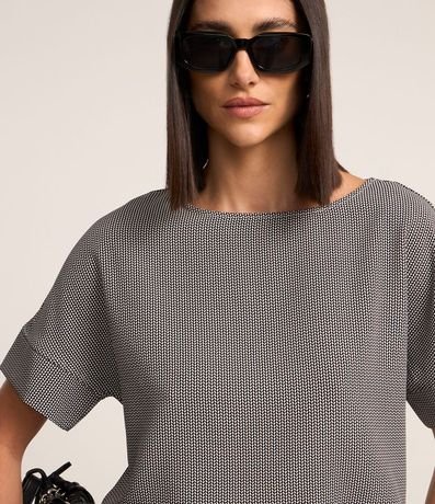 Blusa en Crepé sin Sisa con Estampado Geométrico 4